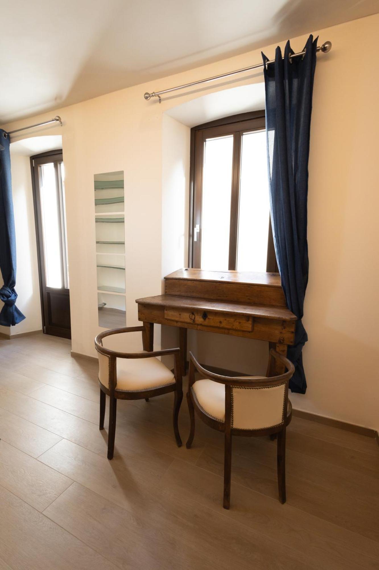 Maison Aubert In Centro Storico Aoste Extérieur photo