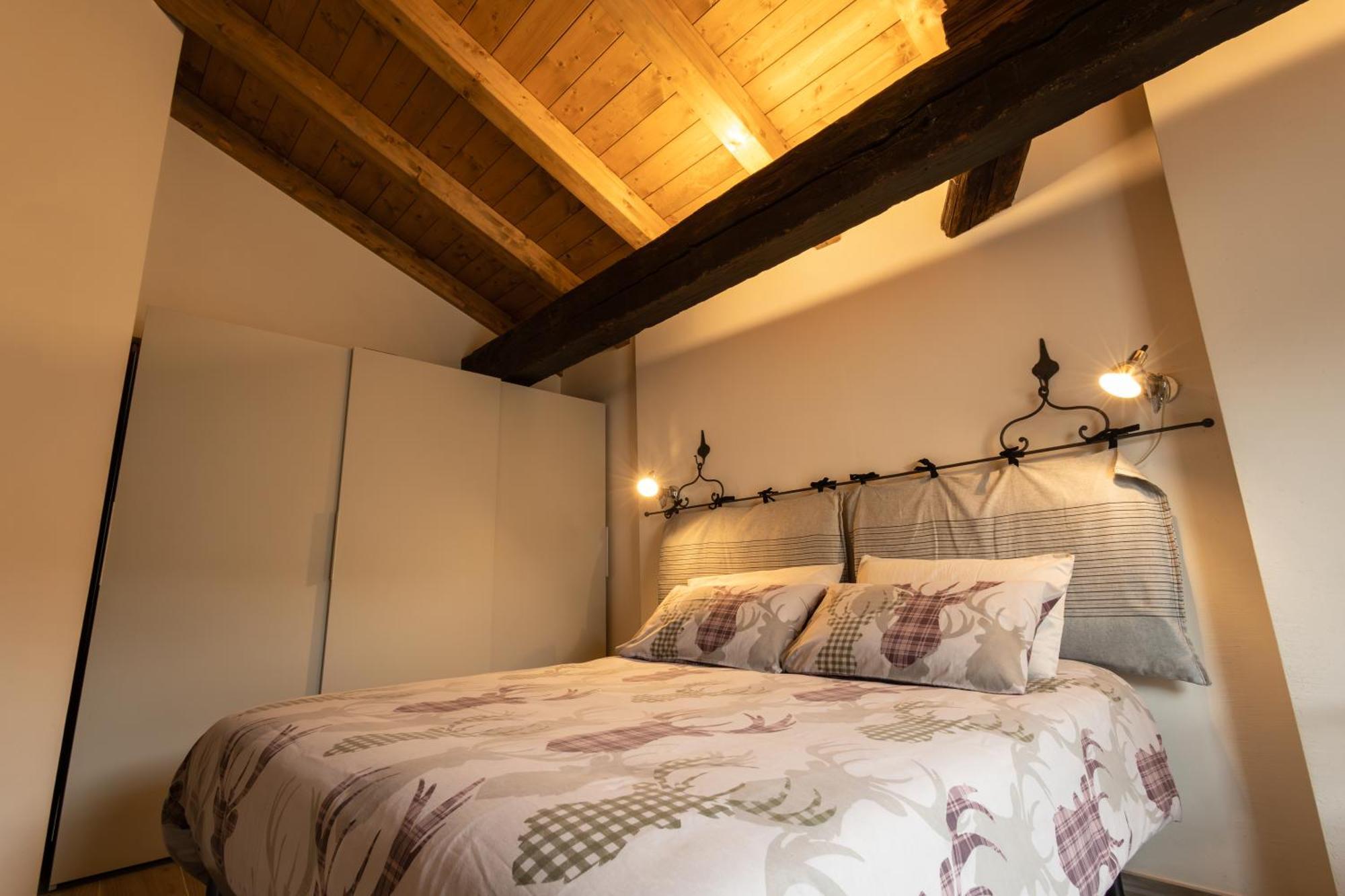 Maison Aubert In Centro Storico Aoste Extérieur photo